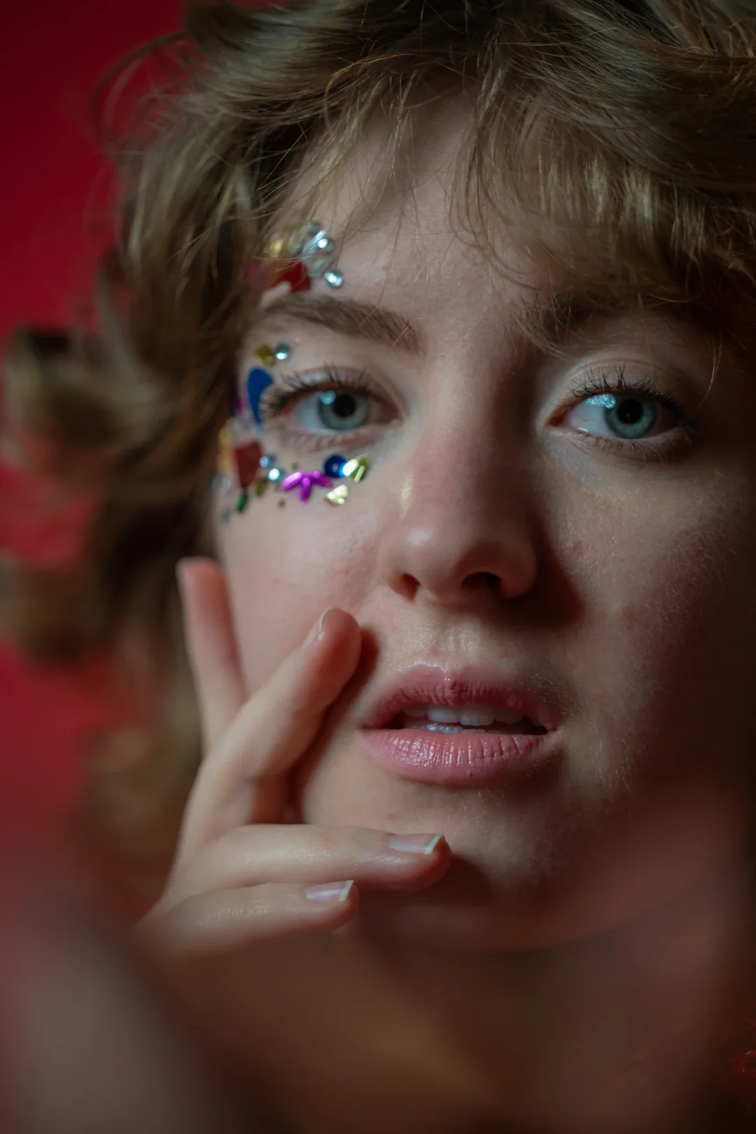 JEWELED GAZE II
