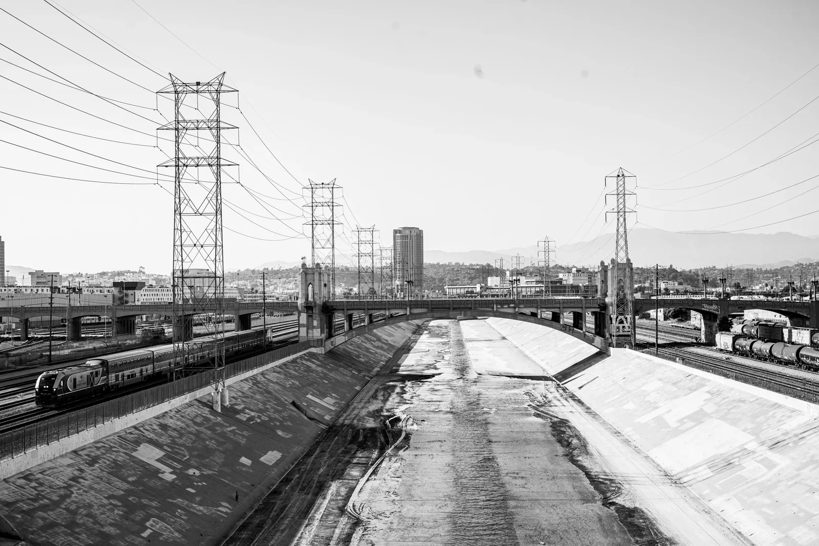 LA RIVER — MONO